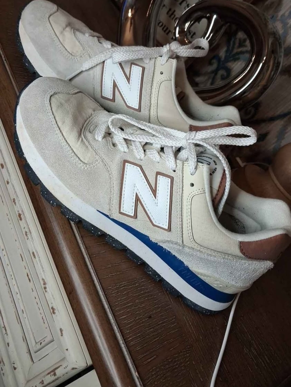 New Balance Cream & Blue Classic Women's Sneakers